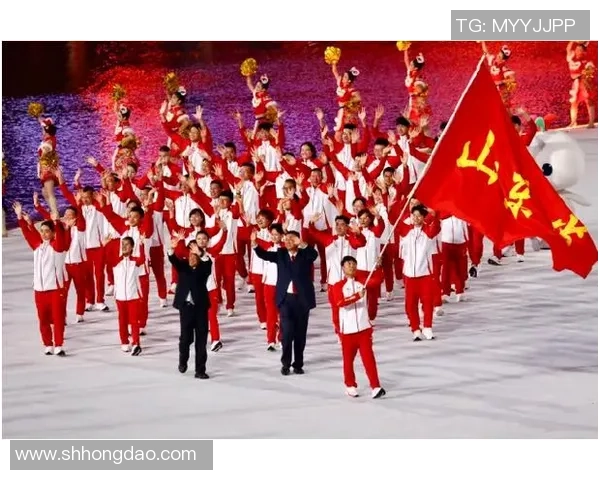 十五运会上这几个“工作人员”一出场，全场欢腾！