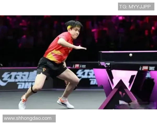 王楚钦又被开团？法国巨细勒布伦，一个仿照樊振东，一个仿照磕球桌